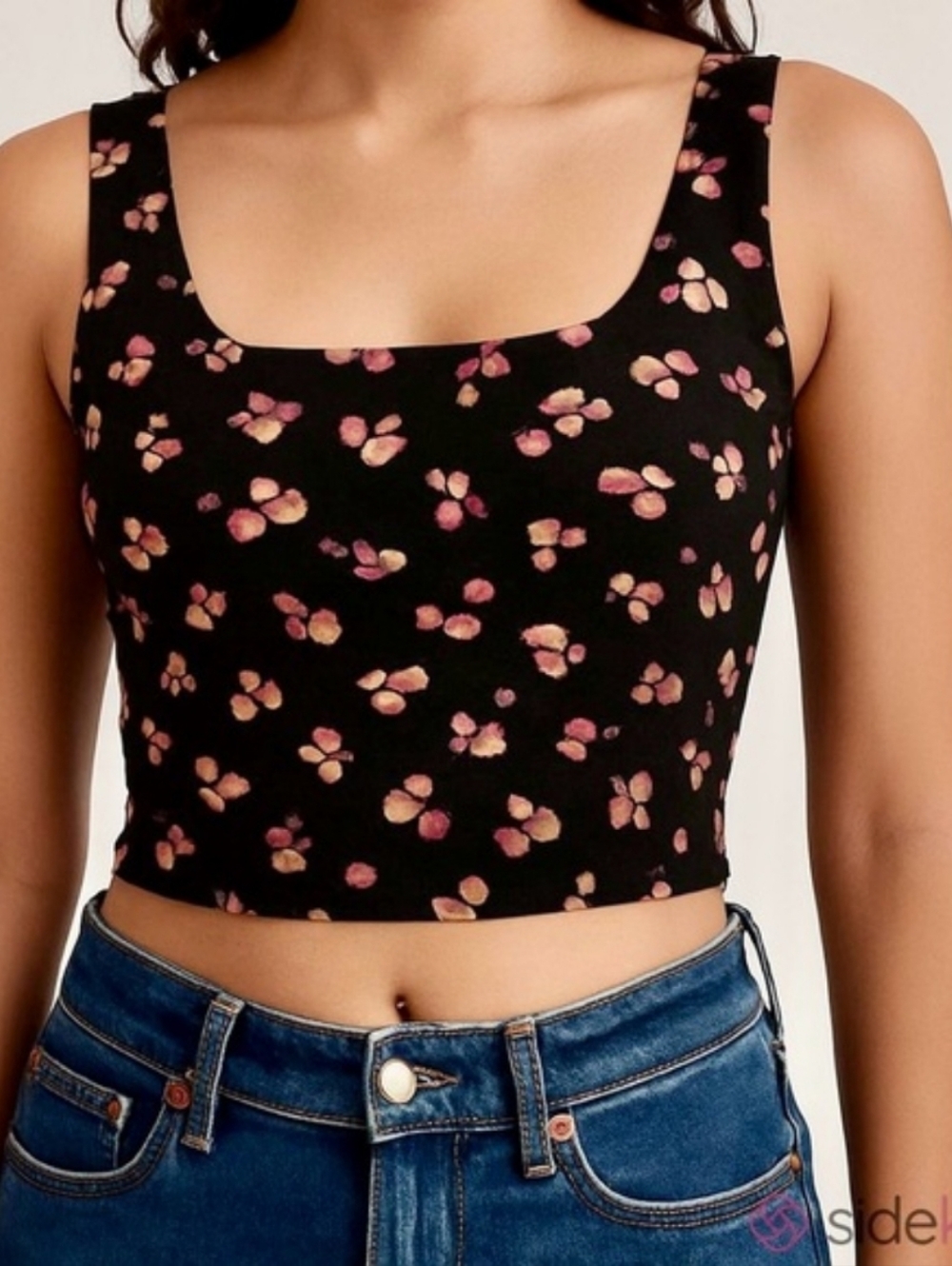 CAbi Cropped Kean Tank Fkower Burst